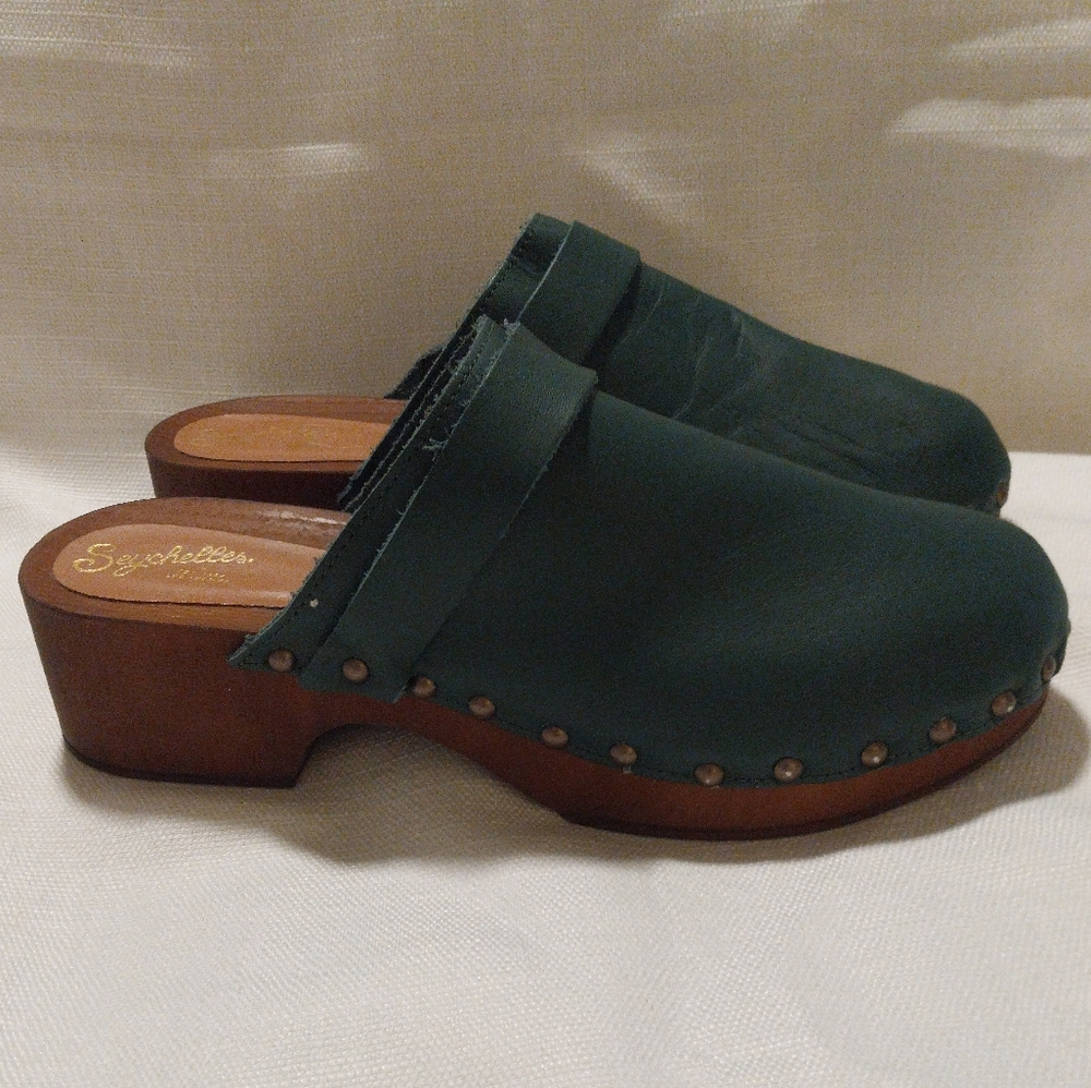Seychelles Teal Leather Loud and Clear Studded Clog NWOB - Picture 4 of 9